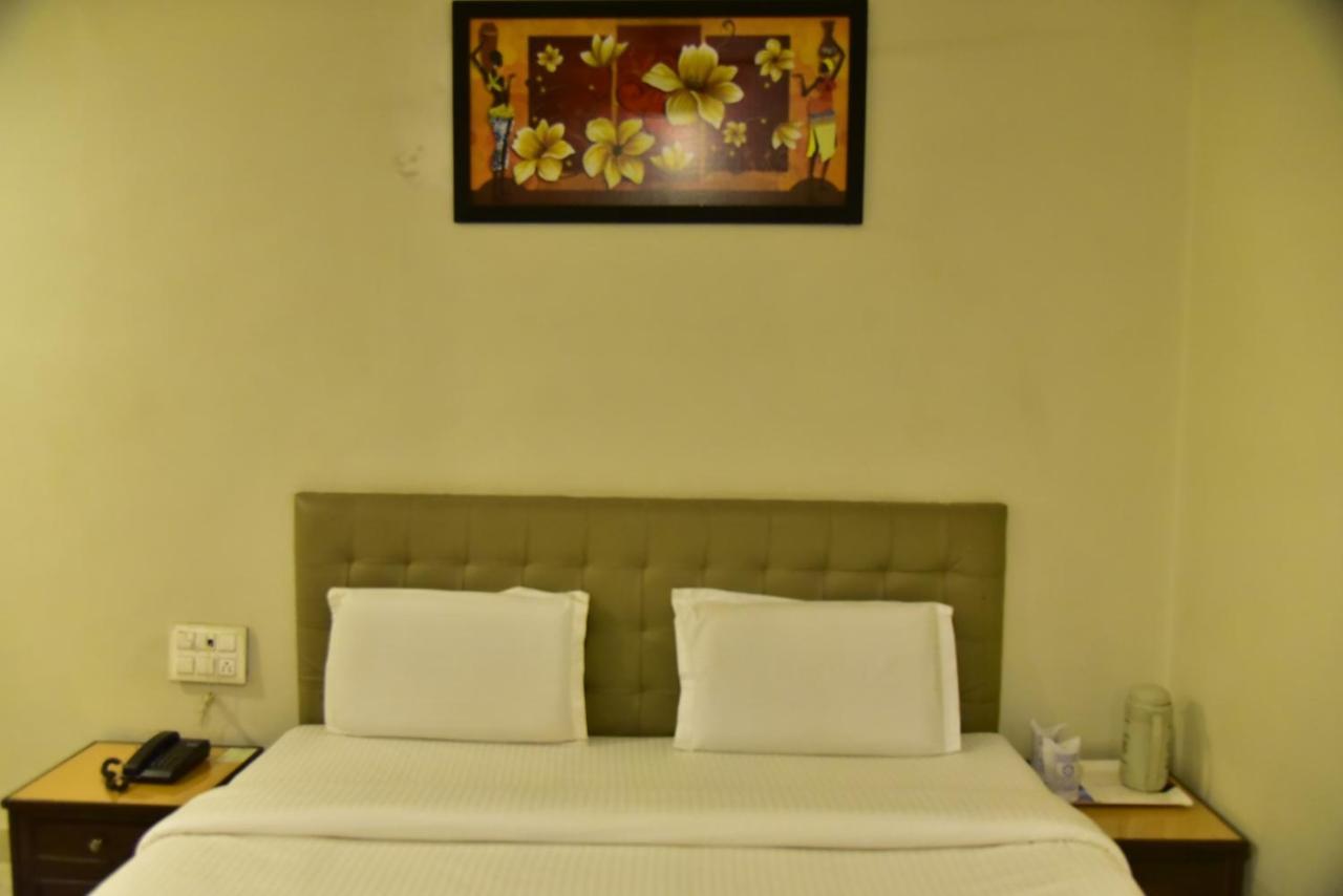 The Himalaya Park Hotel Bhilai Exterior foto